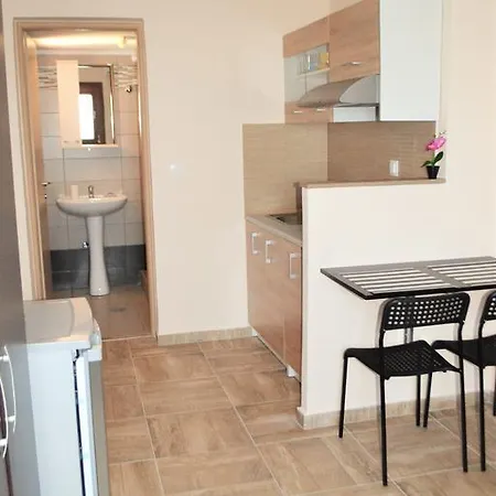 Apartment Alegra's