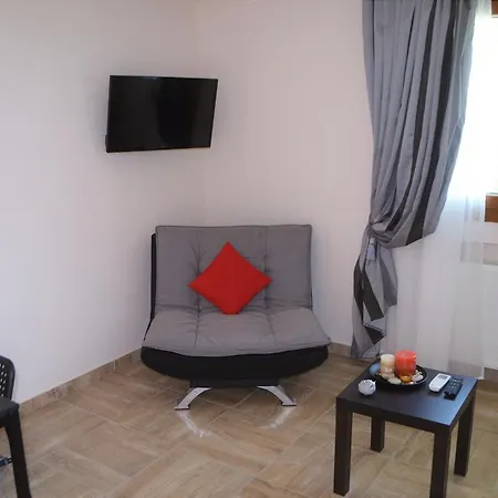 Apartment Alegra's